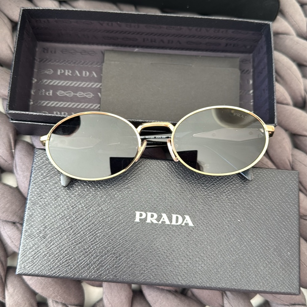Prada Black Men's Woman sunglasses